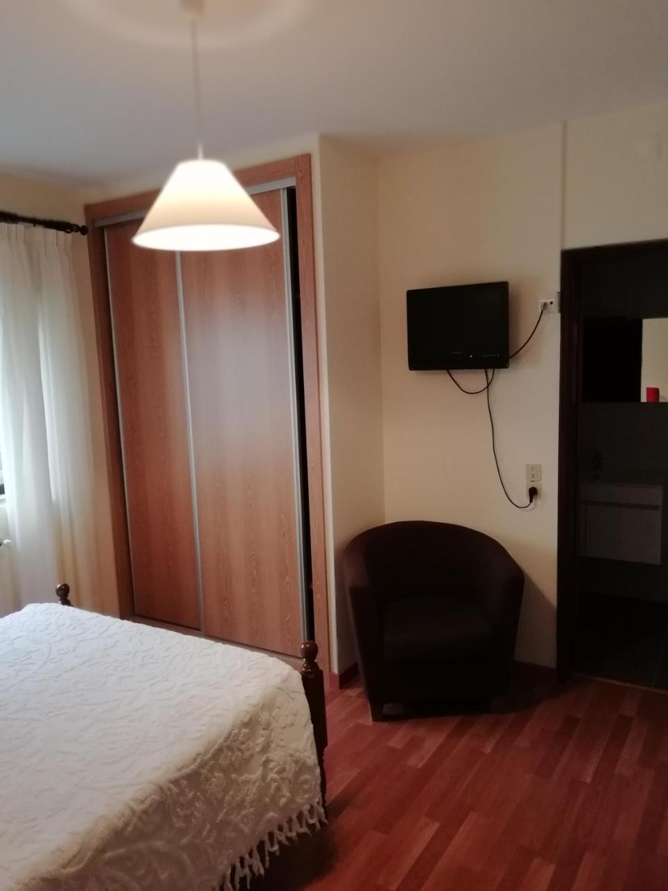 Hospedaria Nunes Pinto Термаш-де-Сан-Педру-ду-Сул Экстерьер фото